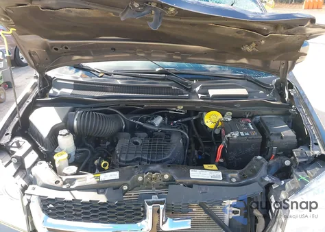 2020 Dodge Grand Caravan Sxt z USA, uszkodzony, nr VIN 2C4RDGCG2LR194134